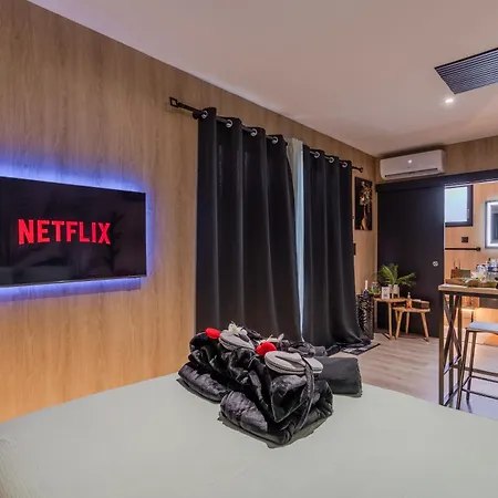 La Briardine - Jacuzzi - Netflix - Proche